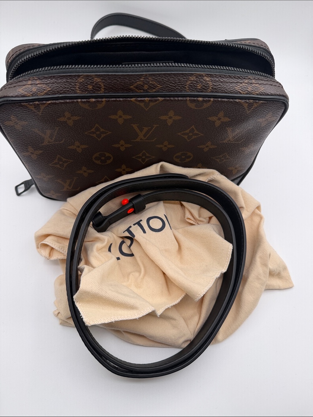 Louis Vuitton Brown Monogram Solar Ray Utility Front Bag x Virgil Abloh 2019 - Picture 10 of 11